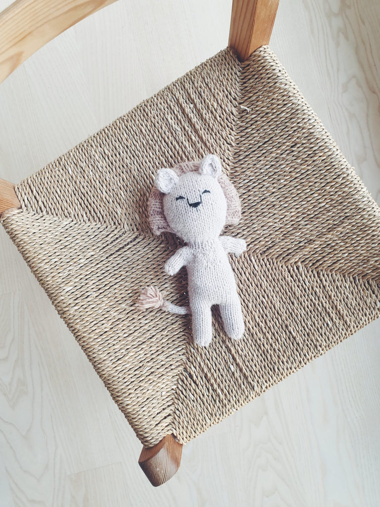 knitting pattern, english, toy, nordic