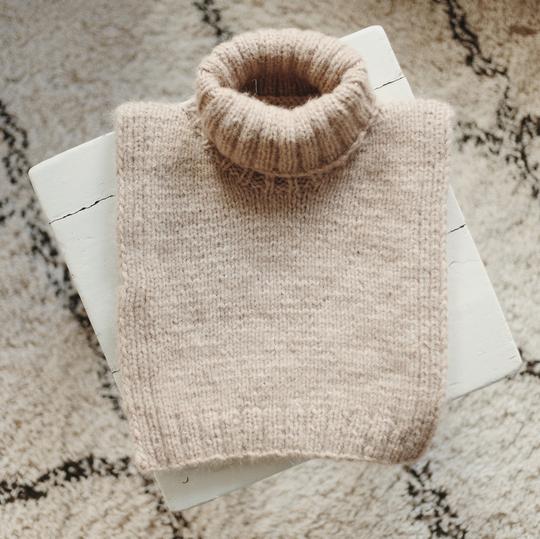 knitting pattern, Nordic, women, neck warmer